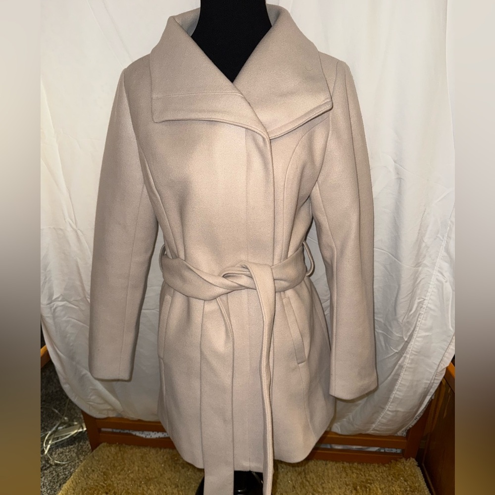 Elegant Women's Belted Coat